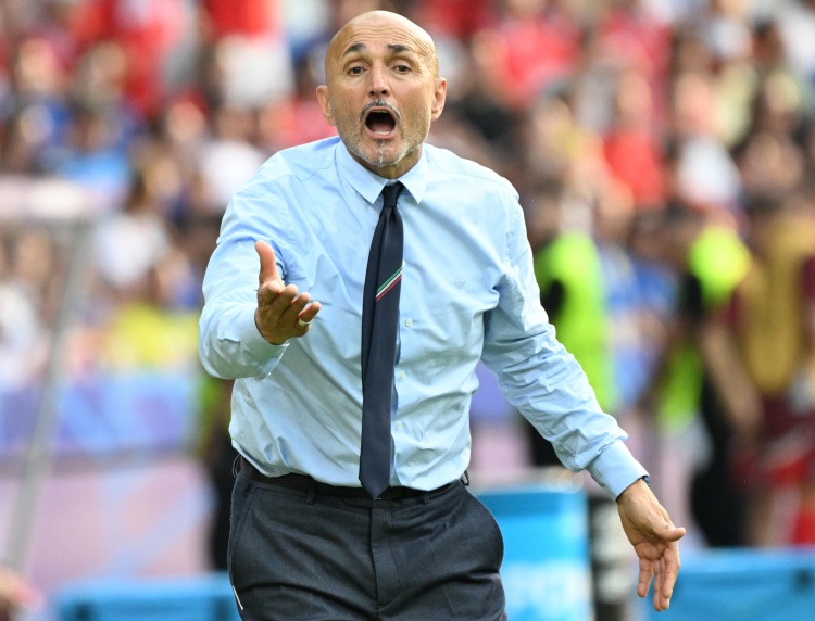  意媒：意大利節(jié)目組冒充國家隊主帥征召球員，引斯帕萊蒂強烈不滿